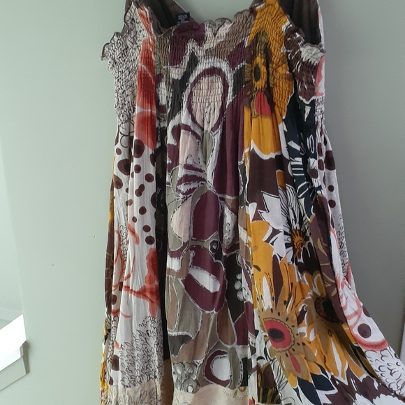 Dress - Picture 3 of 3